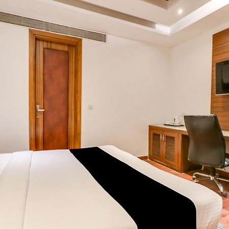 Townhouse 939 Hotel Gagan Inn Near Satyam Inox Patel Nagar Нью-Дели Экстерьер фото