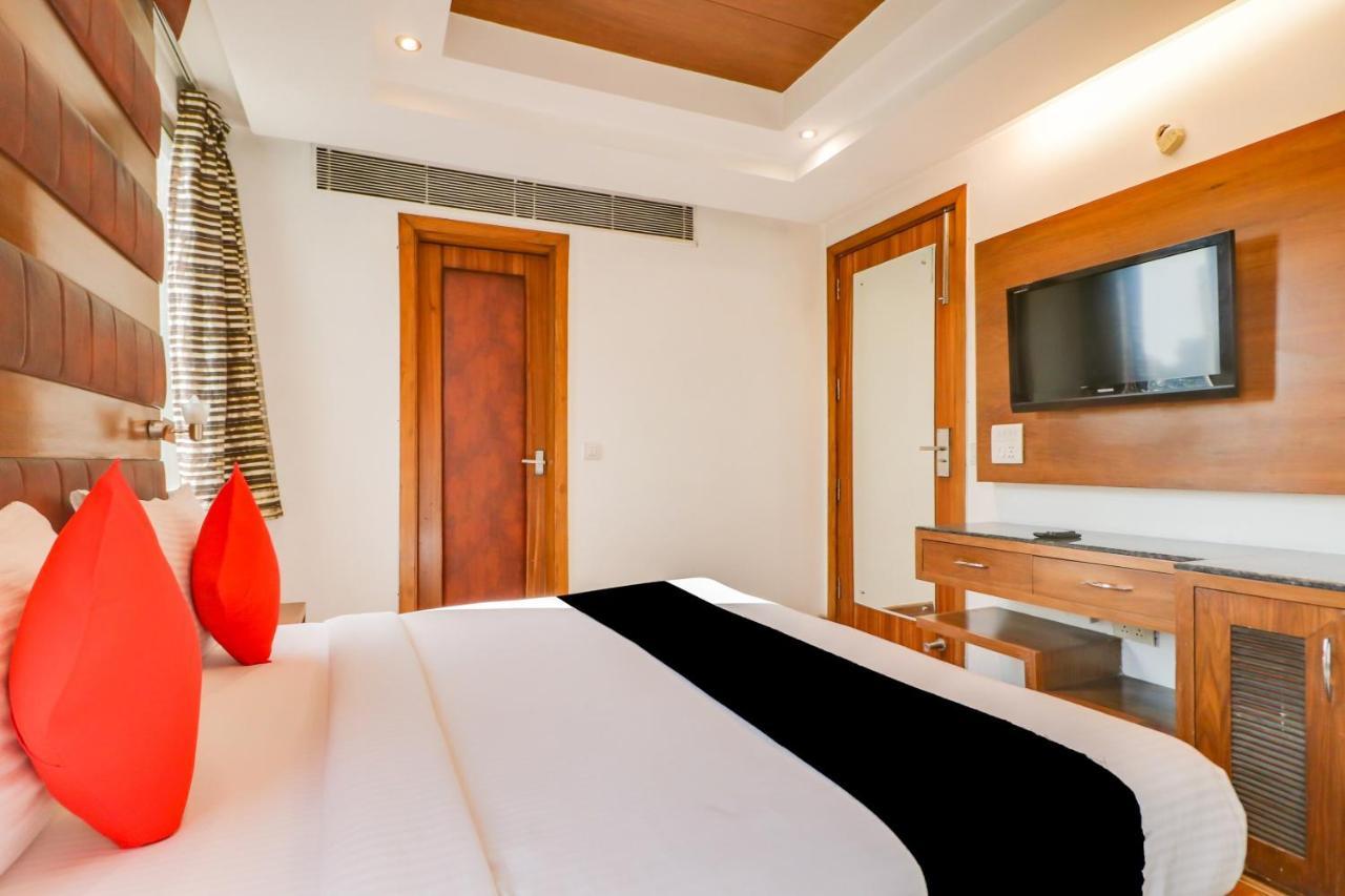 Townhouse 939 Hotel Gagan Inn Near Satyam Inox Patel Nagar Нью-Дели Экстерьер фото