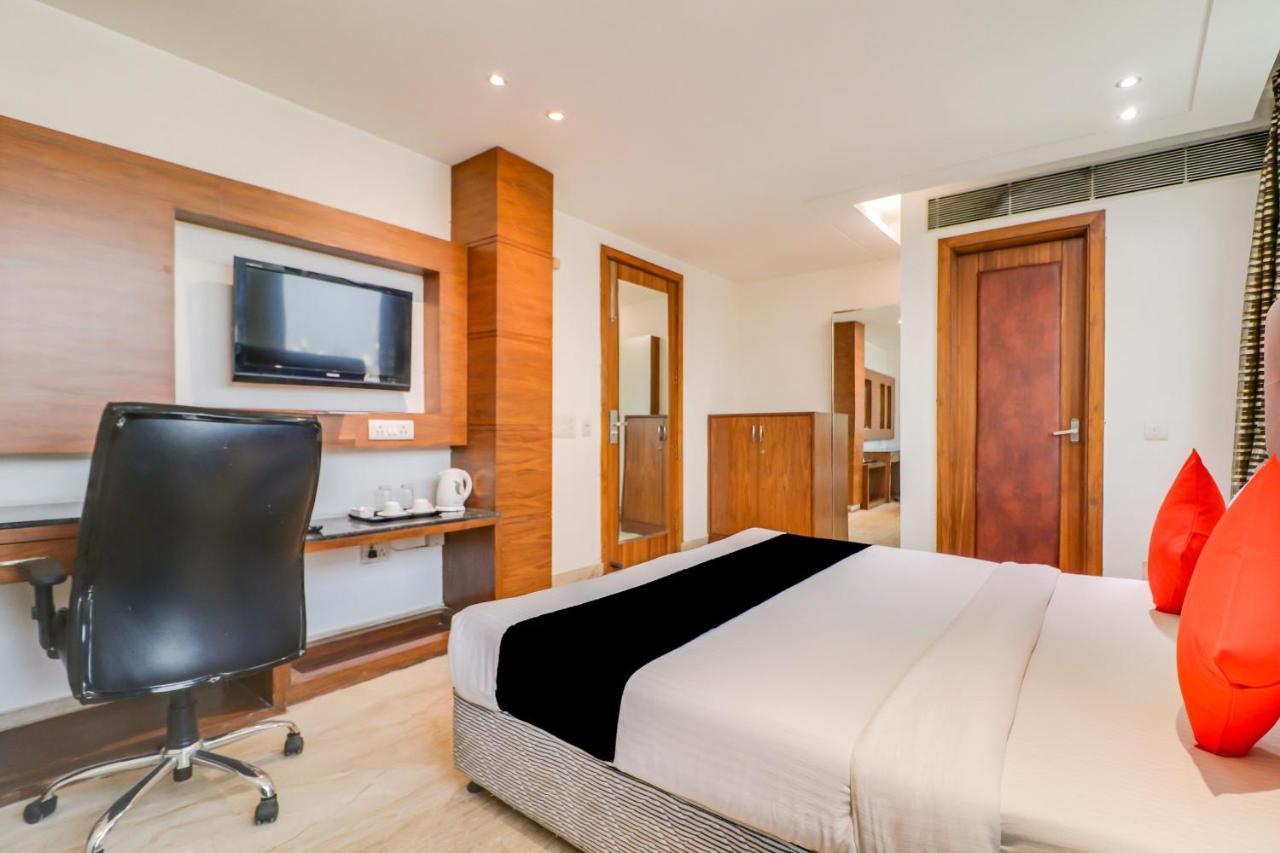 Townhouse 939 Hotel Gagan Inn Near Satyam Inox Patel Nagar Нью-Дели Экстерьер фото