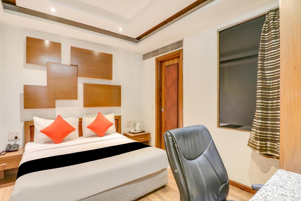Townhouse 939 Hotel Gagan Inn Near Satyam Inox Patel Nagar Нью-Дели Экстерьер фото